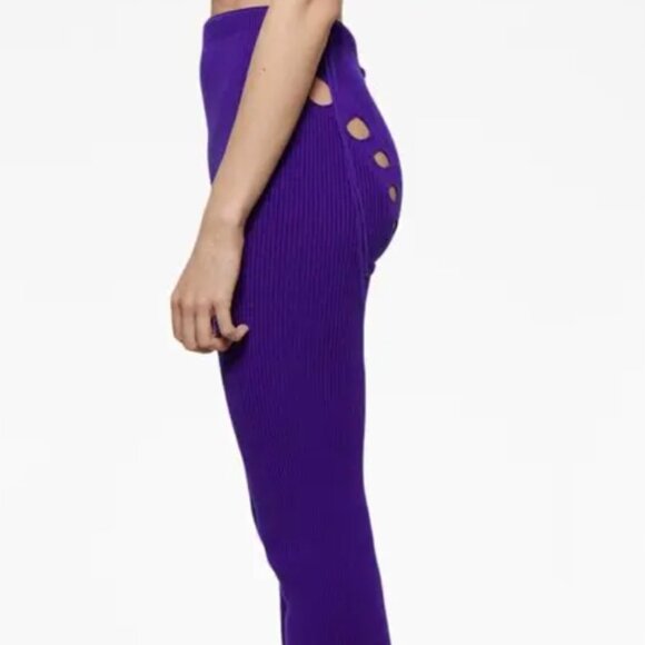 High-Waited Button-Detail Trouer - Purple - Picture 3 of 8